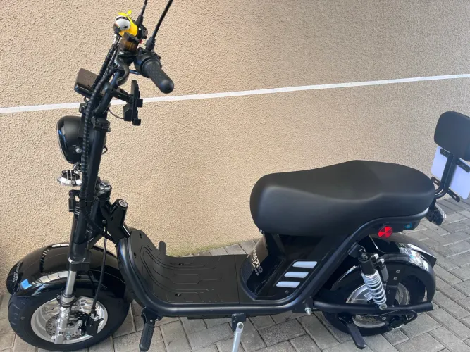 X12 scooter mid pro