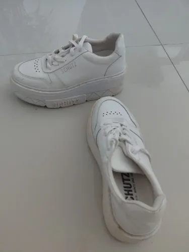 Tênis feminino