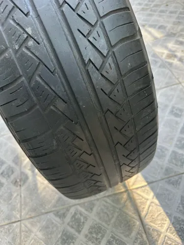 Pneu 225 55 17 Pirelli Scorpion STR