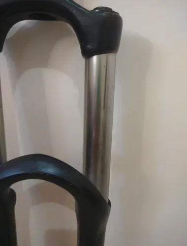Suspensão rst storm super 180 mm downhill 