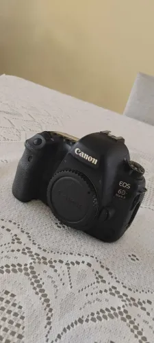 Câmera Canon 6D MARK II (corpo)