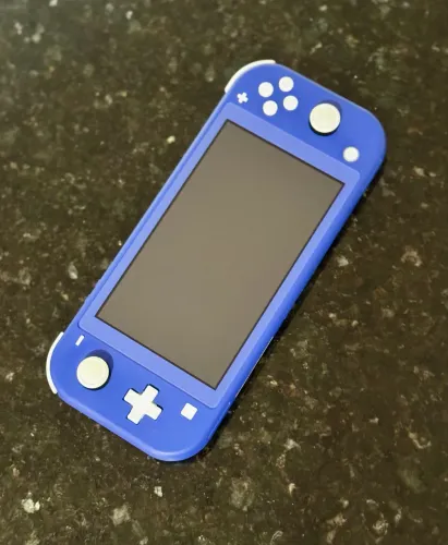 Nintendo Switch Lite 32gb + Cartão 64gb