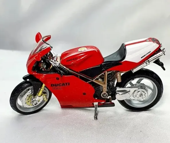 Miniatura Ducati 1000 998r Maisto 1/18