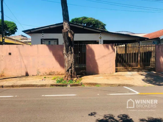 Casa com 3 dormitórios na região central de Sarandi