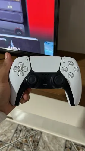 VENDO PS5/ 1 CONTROLE