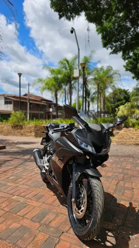 Yamaha yzf R15 155cc Preta