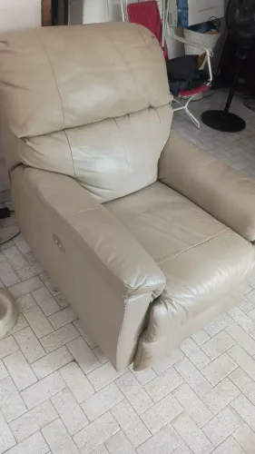 Poltrona reclinável elétrica 