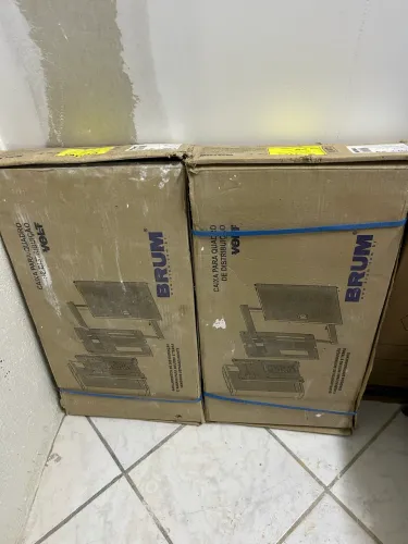 Quadro de distribuição 34 disjuntor