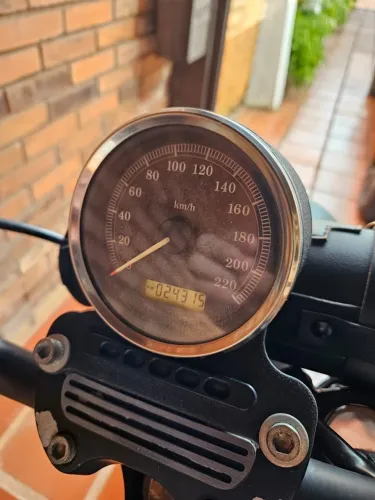 HARLEY DAVIDSON/XL883R