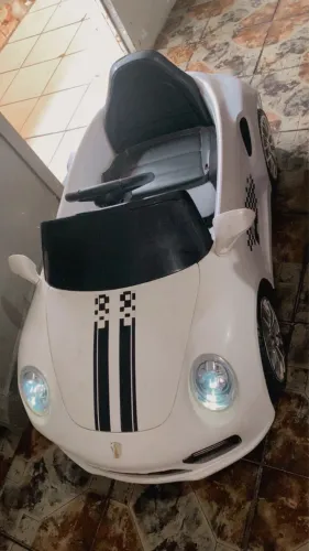 Vendo carro elétrico infantil 