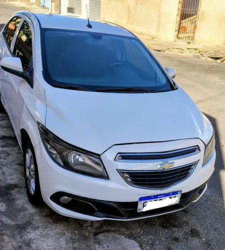 Chevrolet Onix Hatch LS 1.0 8V Flex Power Mec. 4P 2014