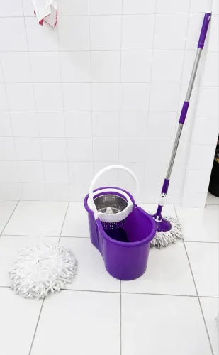 MOP giratório