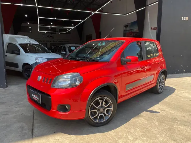 Fiat Uno Sporting 1.4 EVO Fire Flex 8V 4P 2013