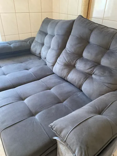 Sofá retrátil e reclinável 
