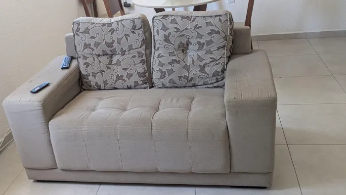Sofá dois lugares 