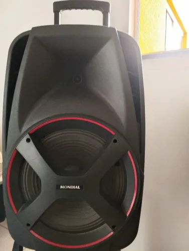 Caixa de Som amplificada, bluetooth,550w, rádio,pega microfone e instrumentos