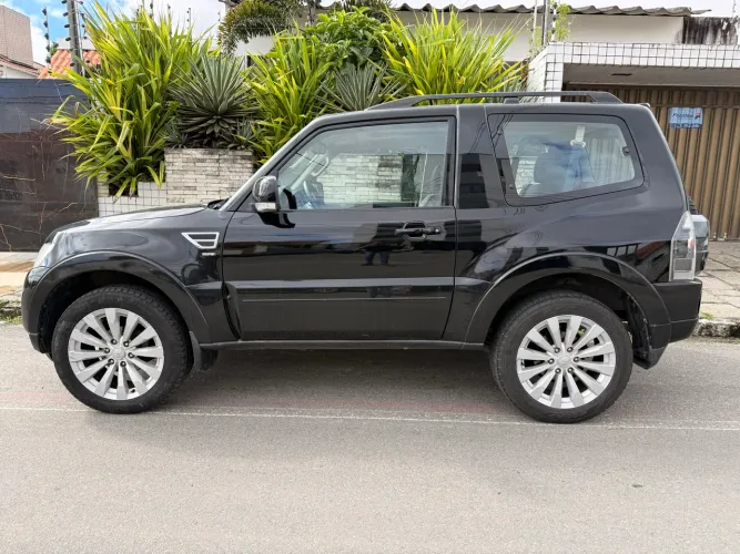 Mitsubishi Pajero HPE Full 3.2 4X4 T.i.dies.3p Aut. 2016
