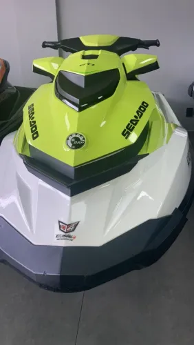 Jet ski