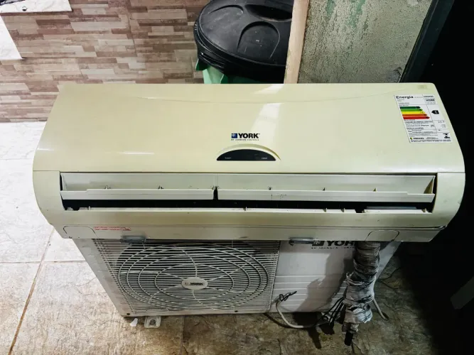 Ar condicionado YORK 12.000 Btu/h