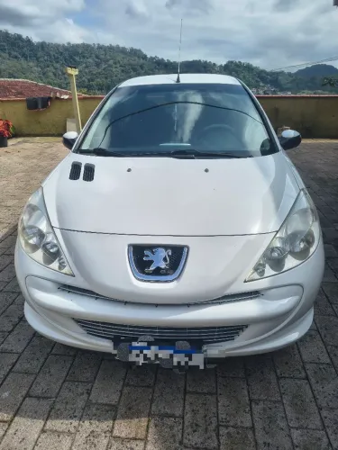 Peugeot 207 XR 1.4 Flex 8V 5P 2013