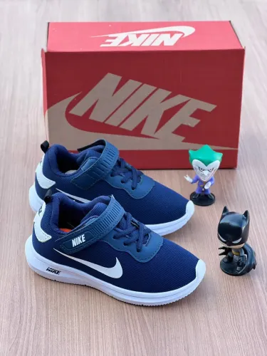 Tênis Nike velcro infantil