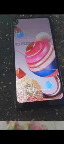 Celular sem trinco