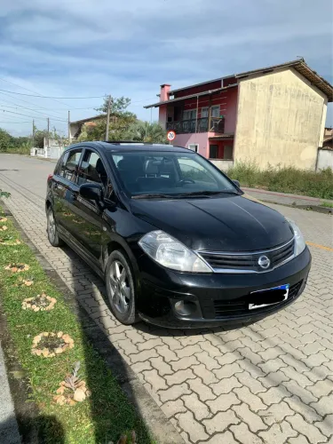 Nissan Tiida SL 1.8/1.8 Flex 16V Aut. 2011
