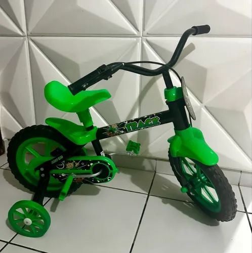Bicicleta Tack Aro 12 preta com verde 