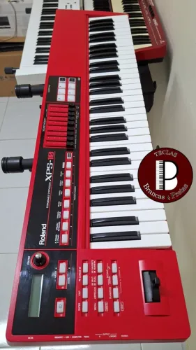 Teclado Roland XPS-10 vermelho - ZERADO - Aceito Troca - Dividimos em até 12X