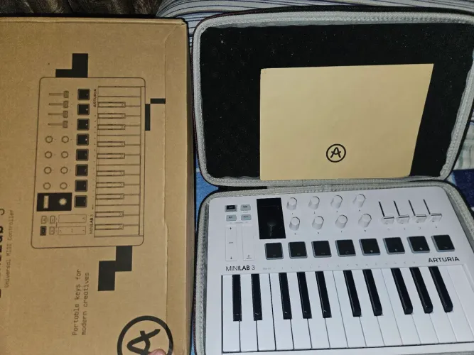 Arturia Minilab 3