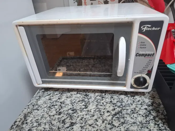 Forno elétrico Fischer Compact autolimpante. Funcionamento perfeito. Motivo mudança de Est
