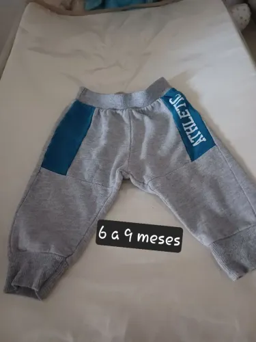 Lotinho menino 6 a 9 meses frio