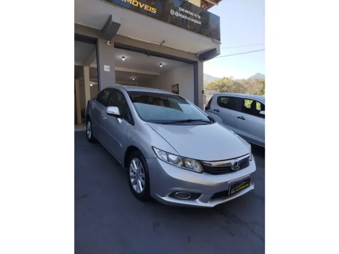 Honda Civic Sedan LXS 1.8/1.8 Flex 16V Mec. 4P 2012