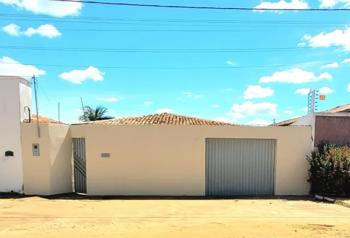 CASA À VENDA NO INCRA