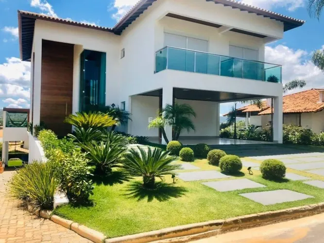 Casa Maravihosa em Escarpas do Lago
