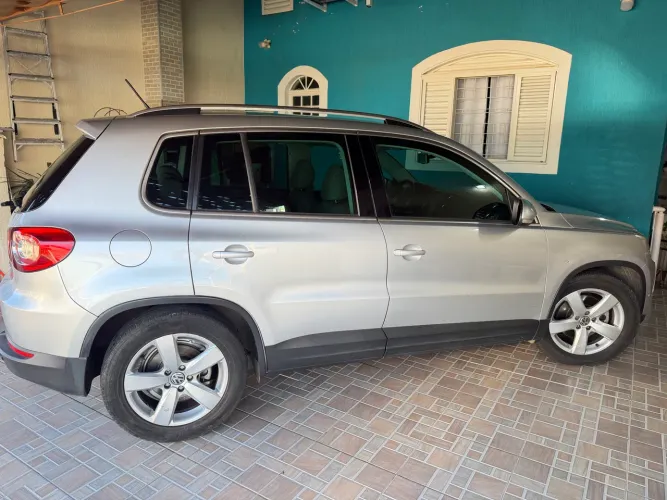 Volkswagen Tiguan 2.0 TSI 16V 200cv Tiptronic 5P 2011