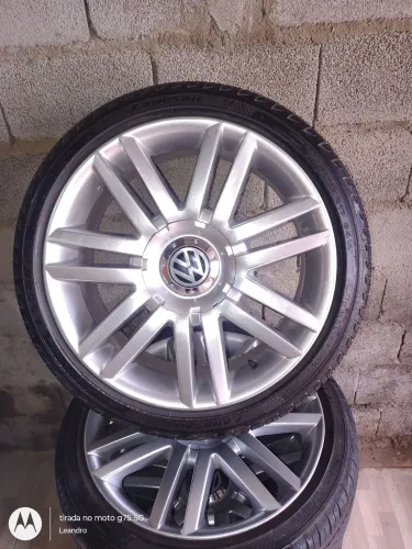 Rodão 17 multifuro com pneus seminovos