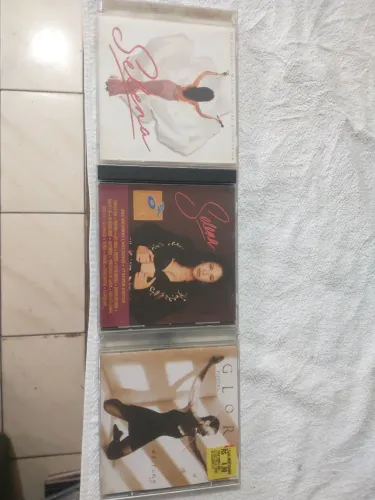 Cds Selena Gomes+ glória Estefan ótimo estado estudo trocas