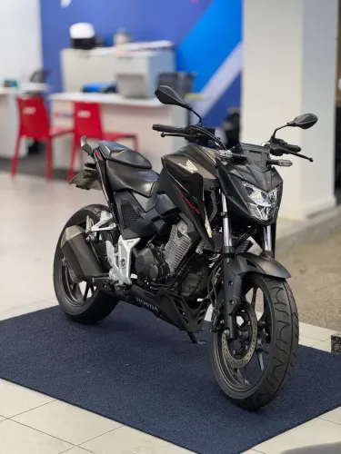 HONDA CB300F TWISTER 2023