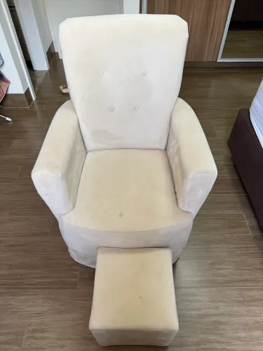 Poltrona de amamentação 