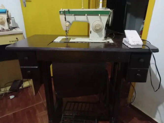 SINGER Máquina de costura