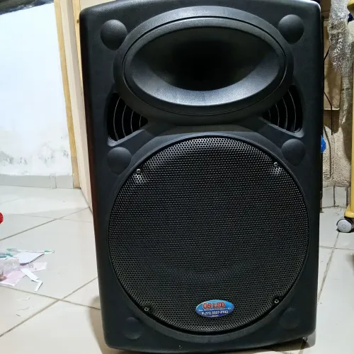 Caixa ativa para instrumentos e microfone