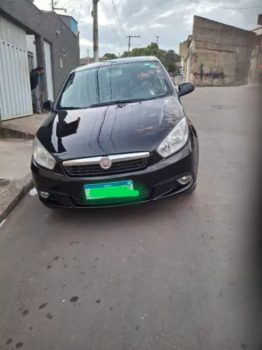 Fiat Grand Siena Attrac. 1.4 EVO F.flex 8V 2014