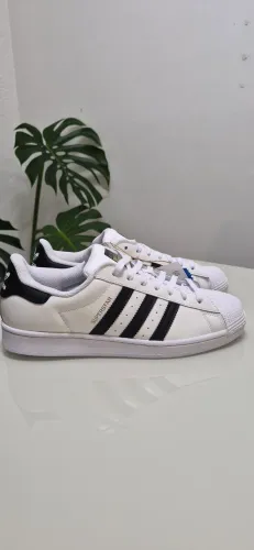 Tênis Adidas Superstar Originals Tam. 41 (NOVO)