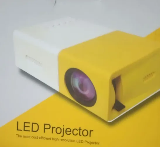 Mini Projetor Portátil Led 1080p 600 Lúmens Hdmi YG300