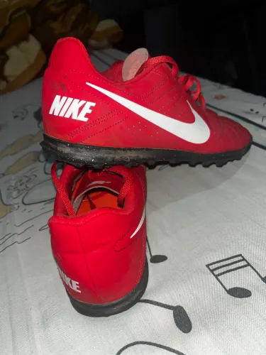 Chuteira Nike Society Vermelha - Ótimo Estado