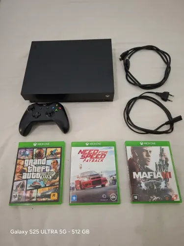 XBOX ONE X vendo ou troco por monitor 1440p 120 hz, IPS