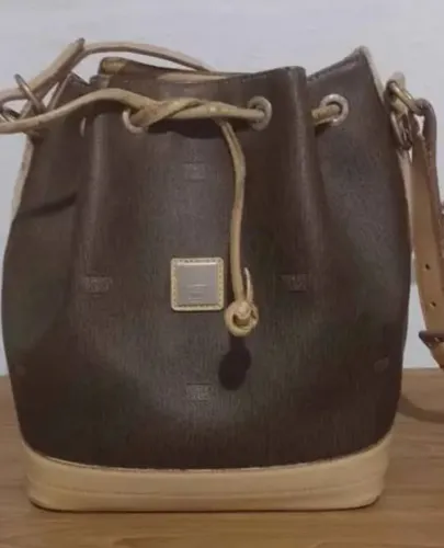 Bolsa Victor Hugo 60 Reais