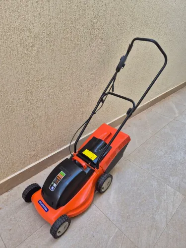 Cortador de grama Tramontina 1300 w