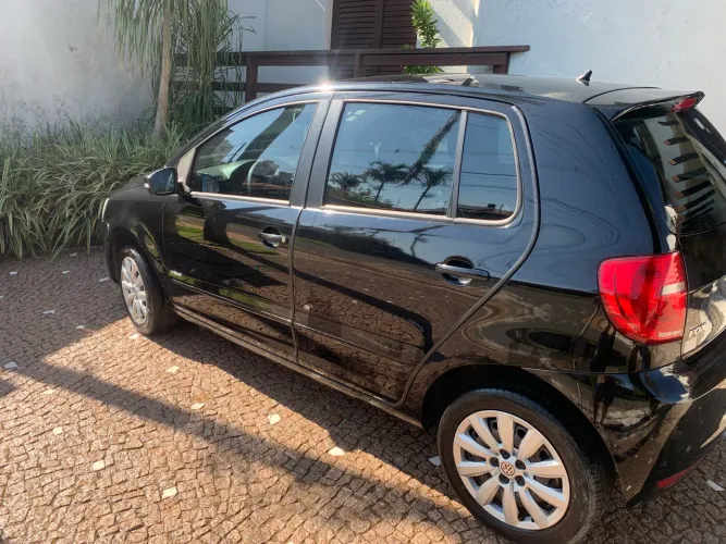 Volkswagen Fox 1.0 MI Total Flex 8V 5P 2014